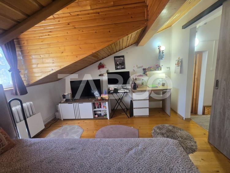 Apartament cu 2 camere semidecomandat, mobilat în Sub Arini
