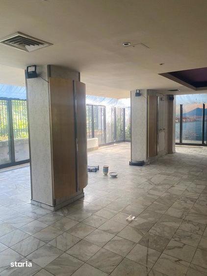 Spațiu comercial, de 230 mp, în Centrul Civic