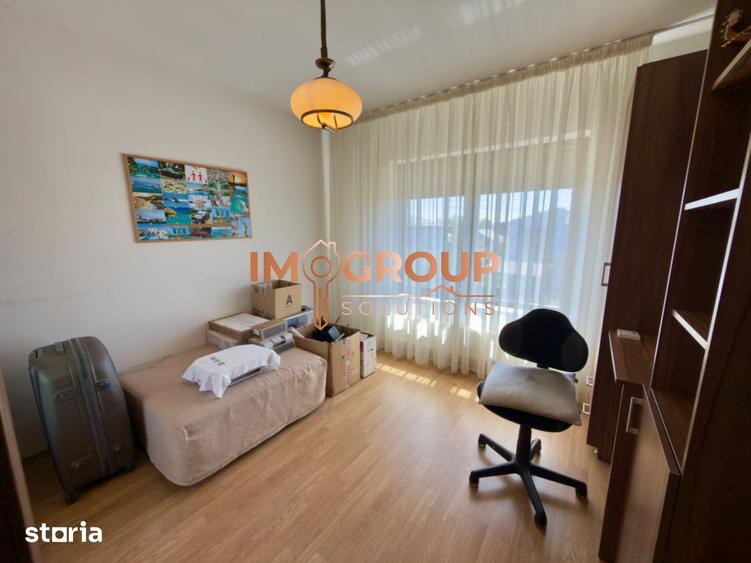 Casă cu 6 camere cu Teren 800 Mp în Valea Lupului