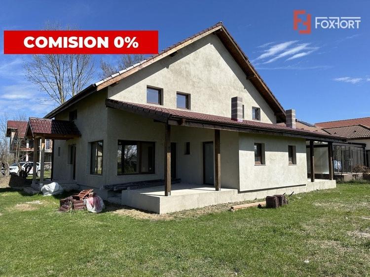 Duplex cu 4 camere cu Teren 450 Mp în Dragșina