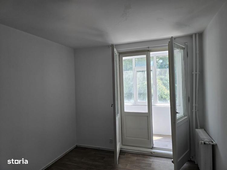 Apartament cu 3 camere în Militari