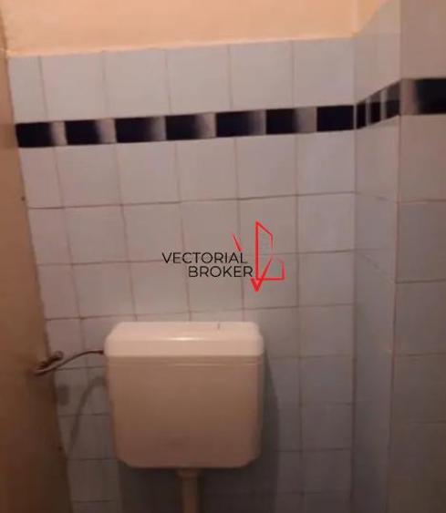 Apartament cu 3 camere decomandat în Dristor