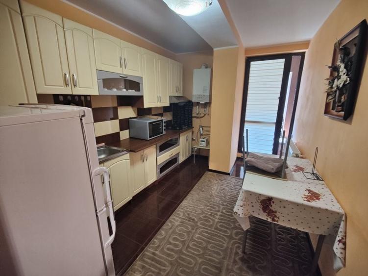 Apartament cu 2 camere decomandat în Exterior Vest