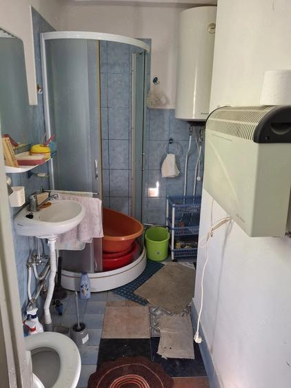 Casă cu 3 camere cu Teren 3300 Mp în Sânger