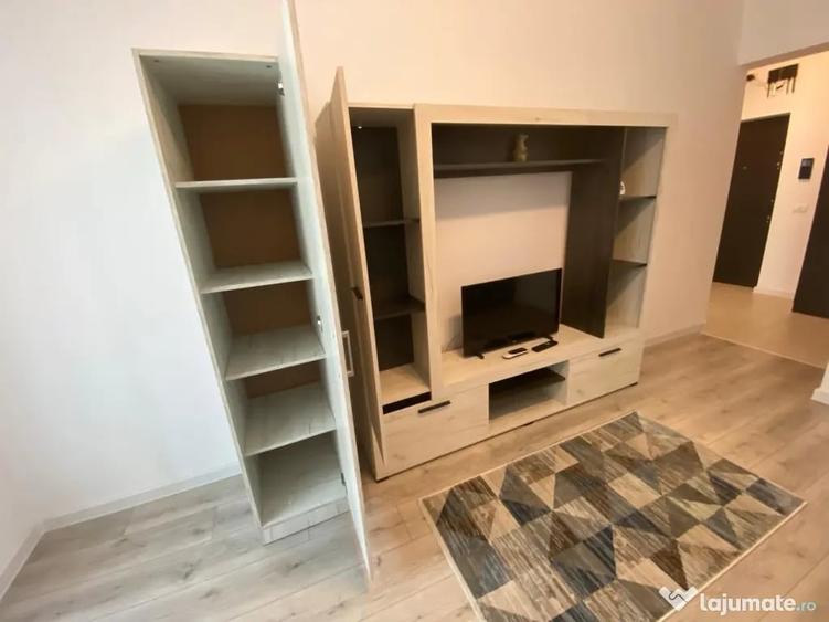 Garsonieră decomandată în Păcii