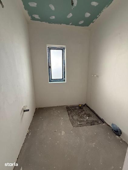 Casă cu 3 camere cu Teren 600 Mp în Groși