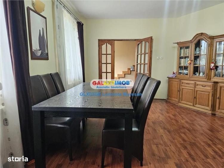 Casă cu 4 camere în Valea