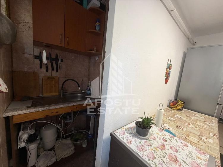 Apartament cu 2 camere decomandat în Soarelui