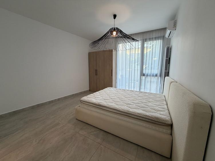Apartament cu 3 camere decomandat în Domenii