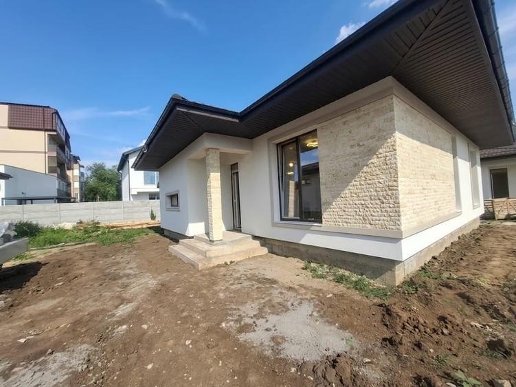 Casă individuală cu 4 camere cu Canalizare în Bragadiru