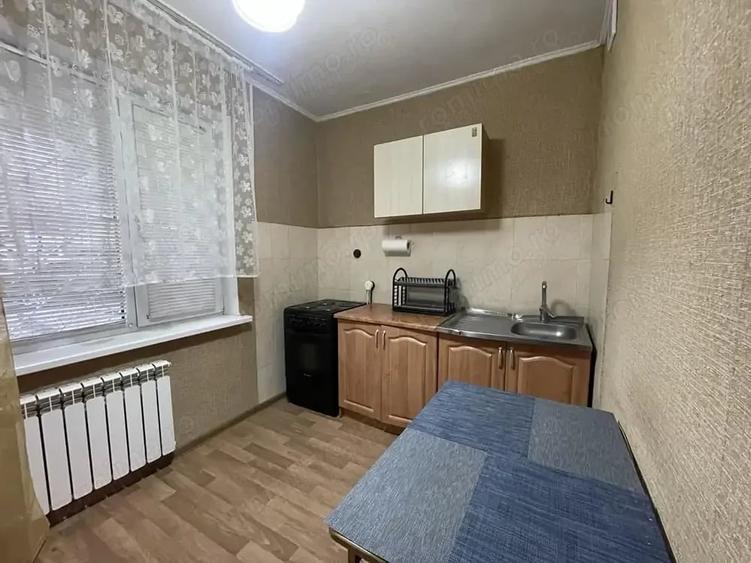 Garsonieră decomandată în Lipovei