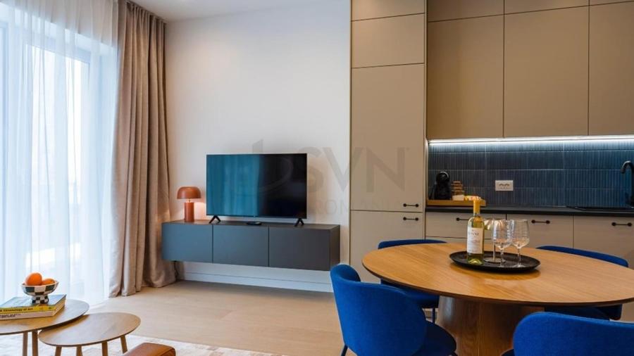 Apartament cu 2 camere semidecomandat, mobilat în Aviației