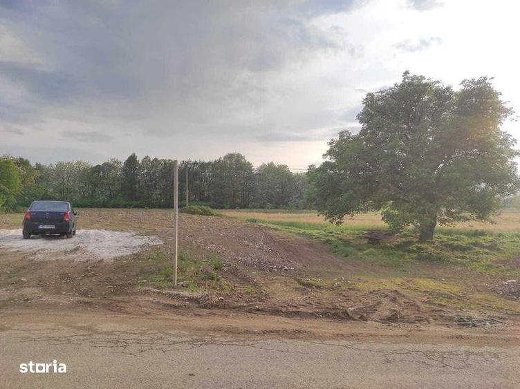 Teren de 2057 mp, în Central