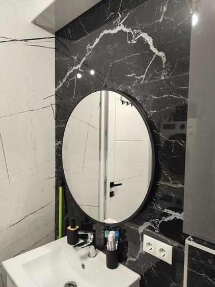 Apartament cu 3 camere decomandat în Florești