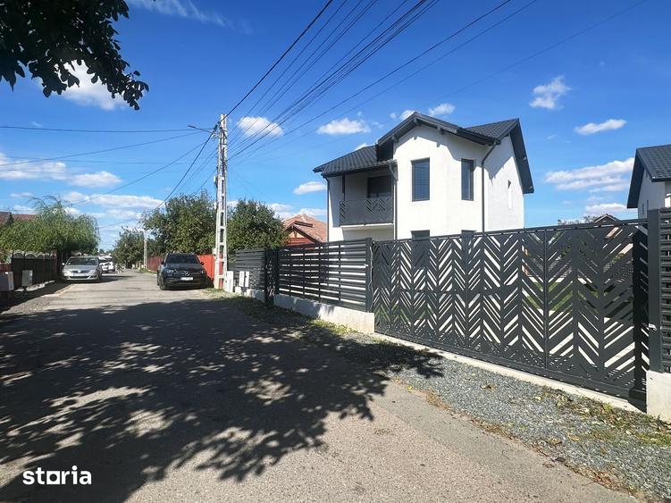 Casă cu 5 camere cu Teren 500 Mp în Mărăcineni