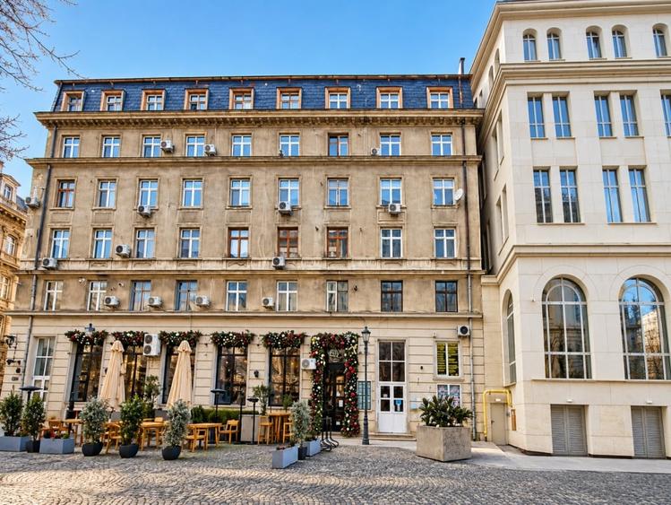 Apartament cu 2 camere decomandat, mobilat în Central