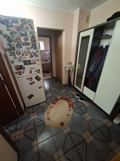 Apartament cu 2 camere decomandat în Nicolina