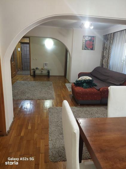 Apartament cu 3 camere în Orizont