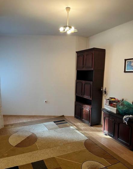 Apartament cu 4 camere decomandat, mobilat în Ultracentral