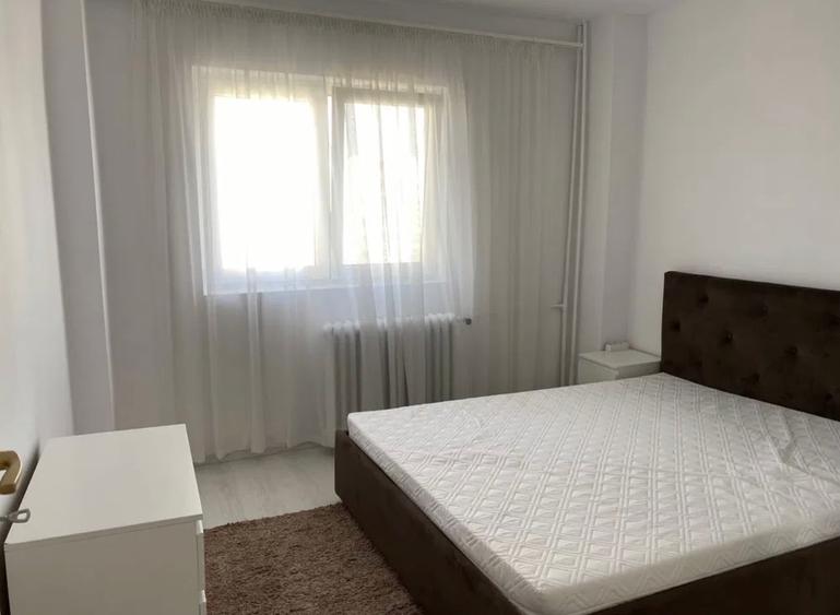 Apartament cu 2 camere decomandat în 13 Septembrie