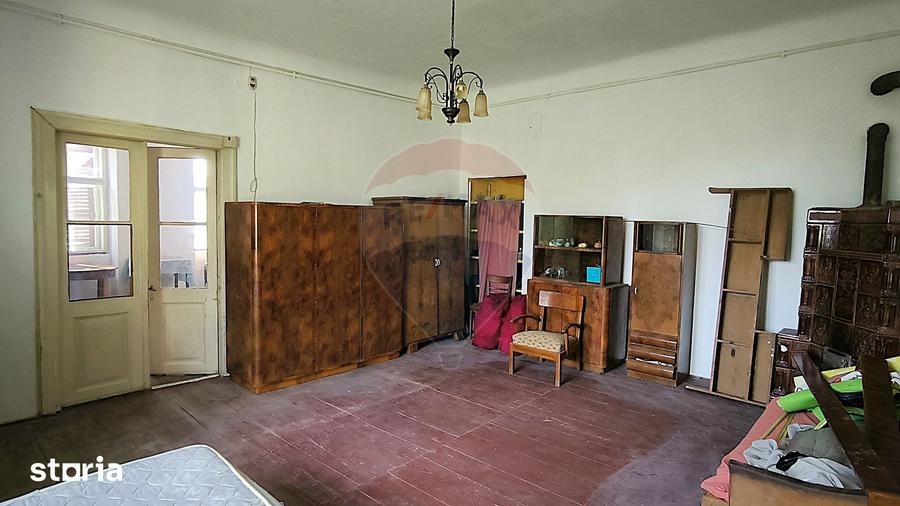 Casă cu 3 camere cu Teren 470 Mp în Dumbrăveni