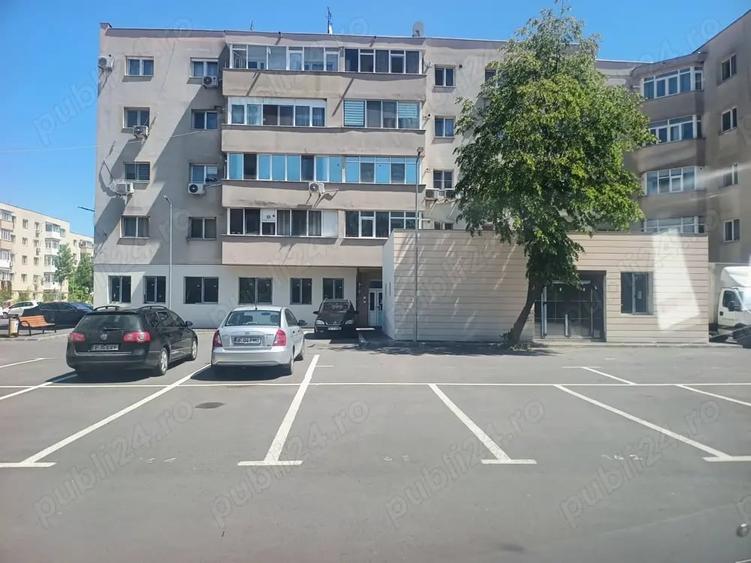 Apartament cu 3 camere decomandat în Popești-Leordeni