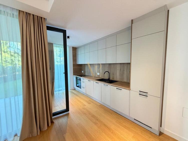 Apartament cu 3 camere decomandat, mobilat în Central