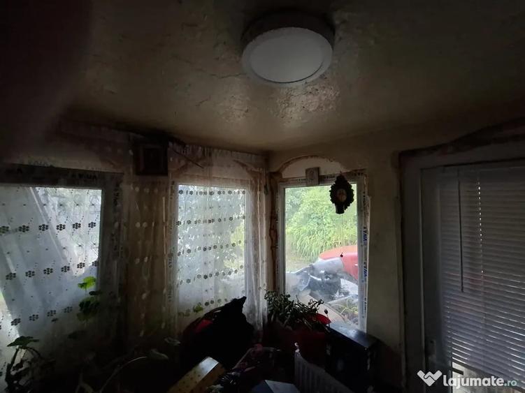 Casă cu 3 camere în Valea