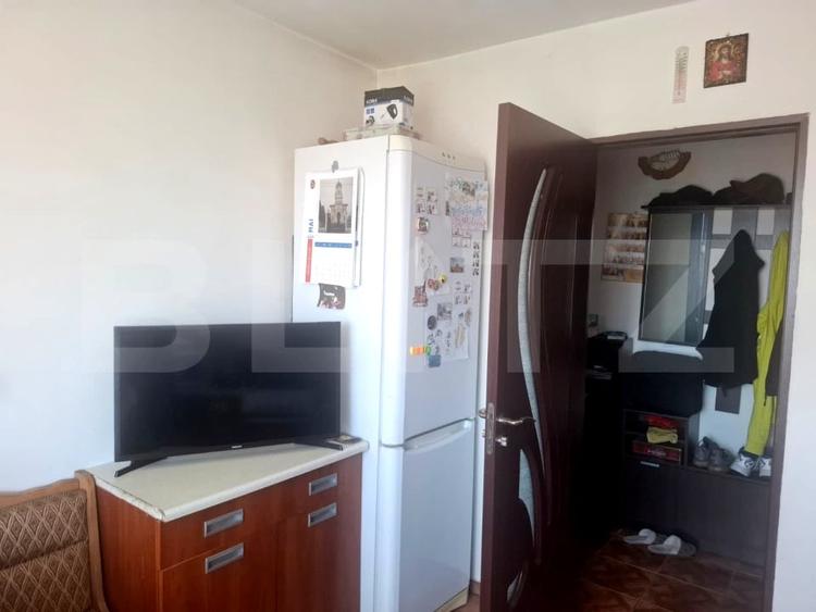 Apartament cu 2 camere semidecomandat, mobilat în Micro 11