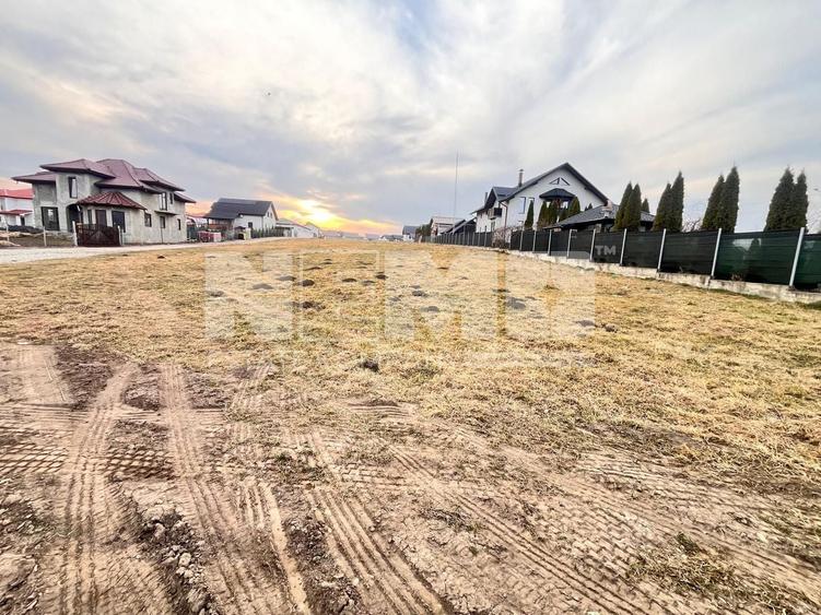 Teren Construcții intravilan de 1663 mp, în Șcheia