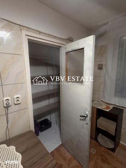 Apartament cu 3 camere semidecomandat în Drumul Taberei