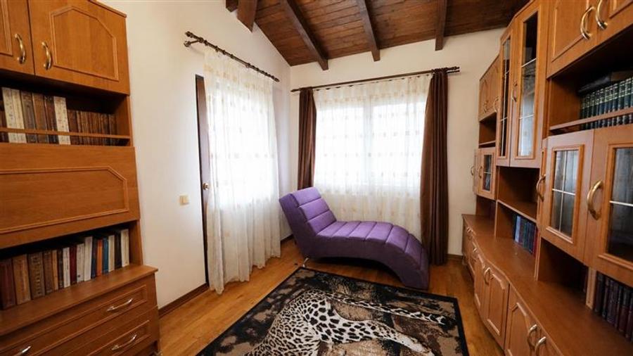Casa P+M cu demisol | Zona Iosia, Oradea — 153,3 mp utili - 7