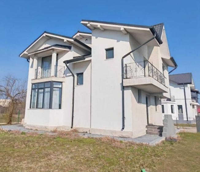 Casă cu 4 camere cu Canalizare în Snagov