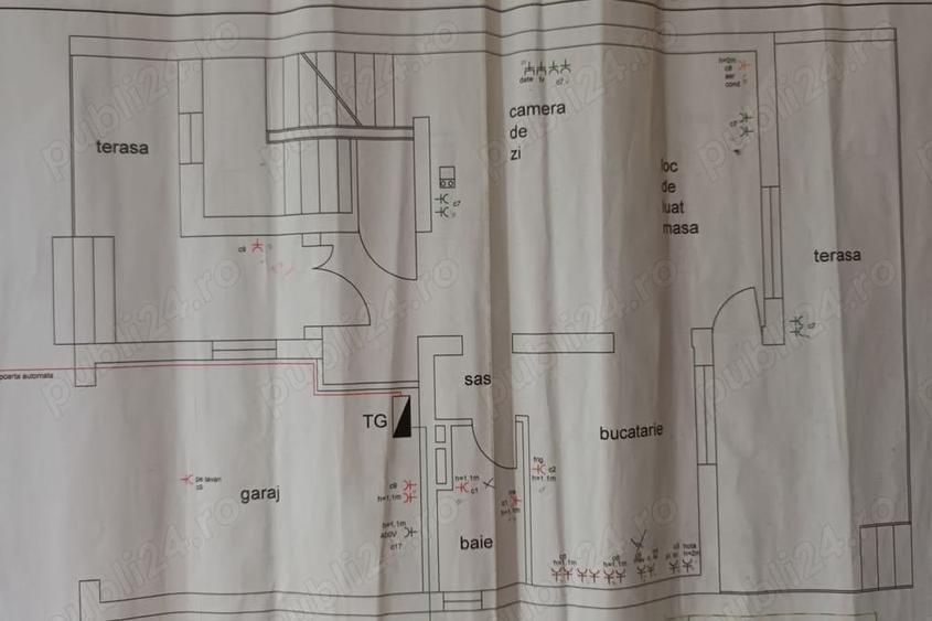 Casă cu 3 camere în Vladimirescu