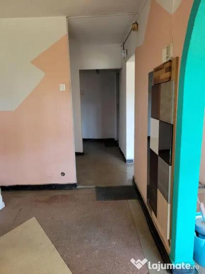 Spațiu comercial, de 119 mp, în Hotvon