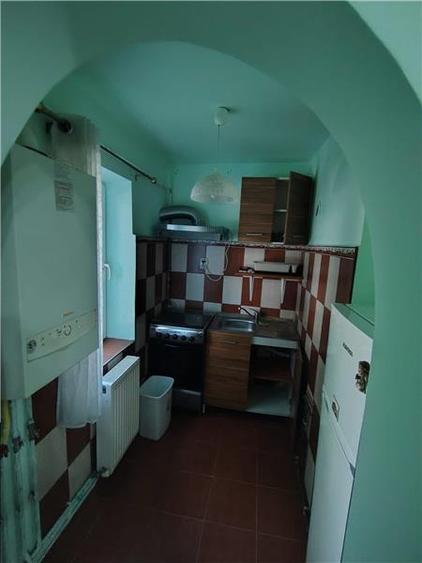 Apartament cu 3 camere decomandat în Exterior Est