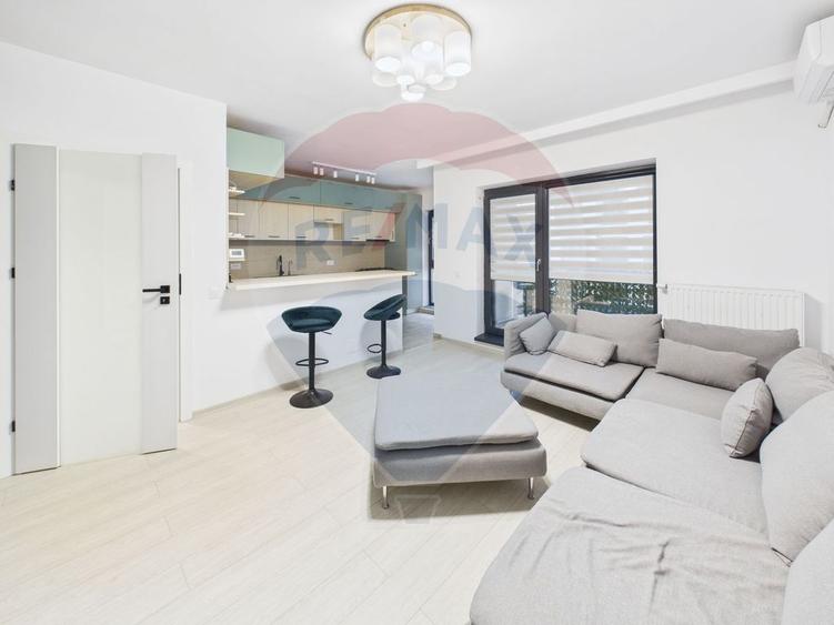 Apartament cu 3 camere decomandat, mobilat în Lujerului