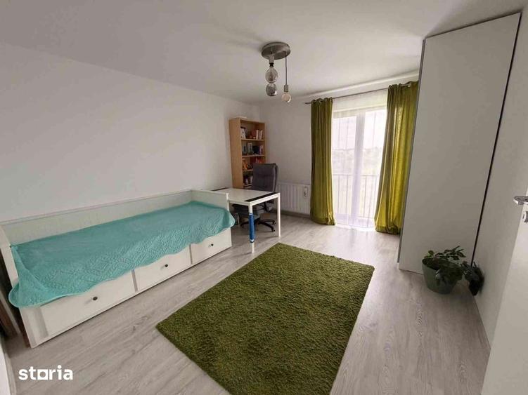 Casă cu 3 camere cu Teren 230 Mp în Central