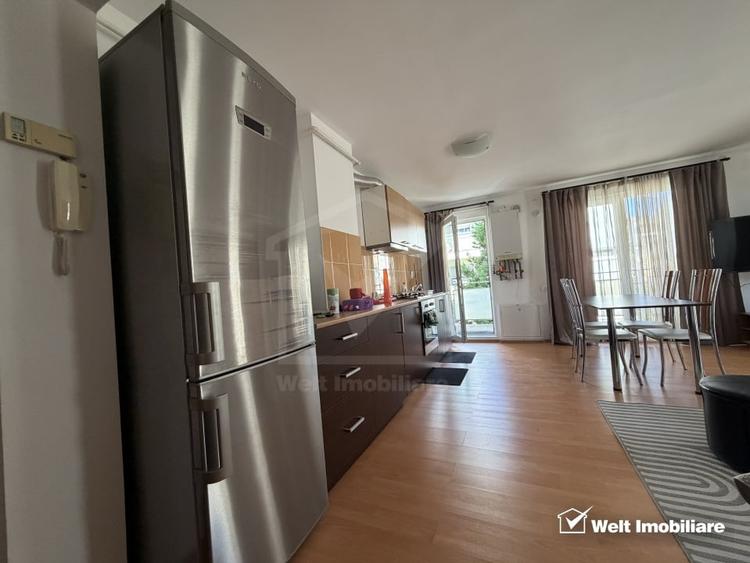 Apartament cu 2 camere semidecomandat, mobilat în Florești