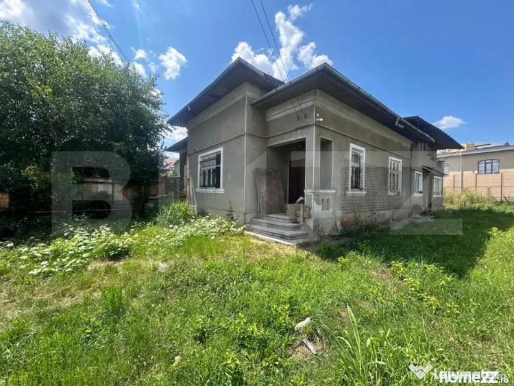 Casă cu 3 camere cu Teren 1111 Mp în Central