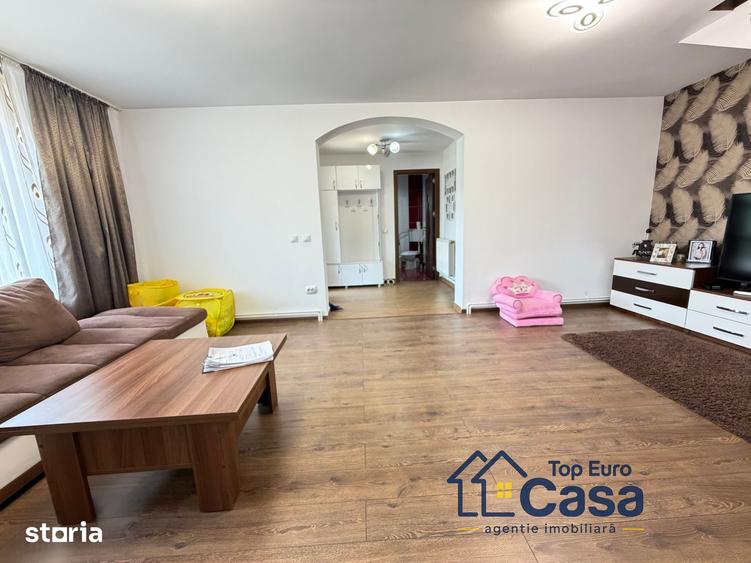 Casă cu 4 camere cu Teren 464 Mp în Central