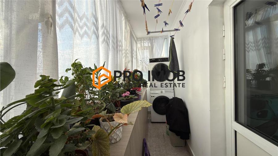 Apartament cu 4 camere decomandat, mobilat în Dorobanți 1