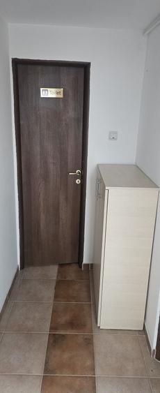 Spațiu comercial, de 25 mp, în Central