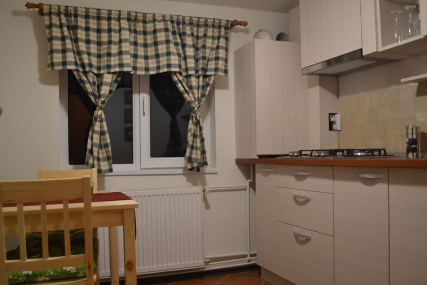 Apartament cu 2 camere decomandat în Spitalul Județean