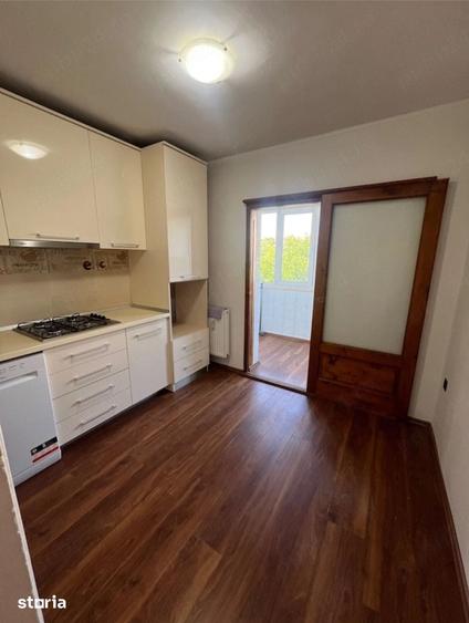 Apartament cu 3 camere decomandat în Rogerius