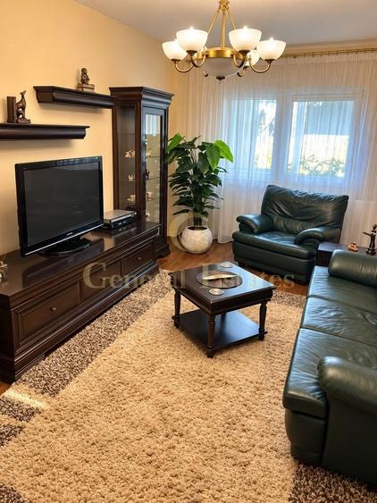 Apartament cu 3 camere decomandat, mobilat în Răcădău
