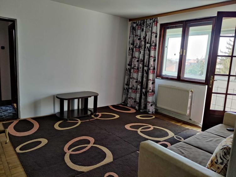 Apartament cu 2 camere semidecomandat în Complex Studențesc