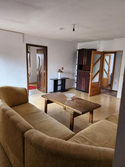 Casă cu 3 camere în Orțișoara