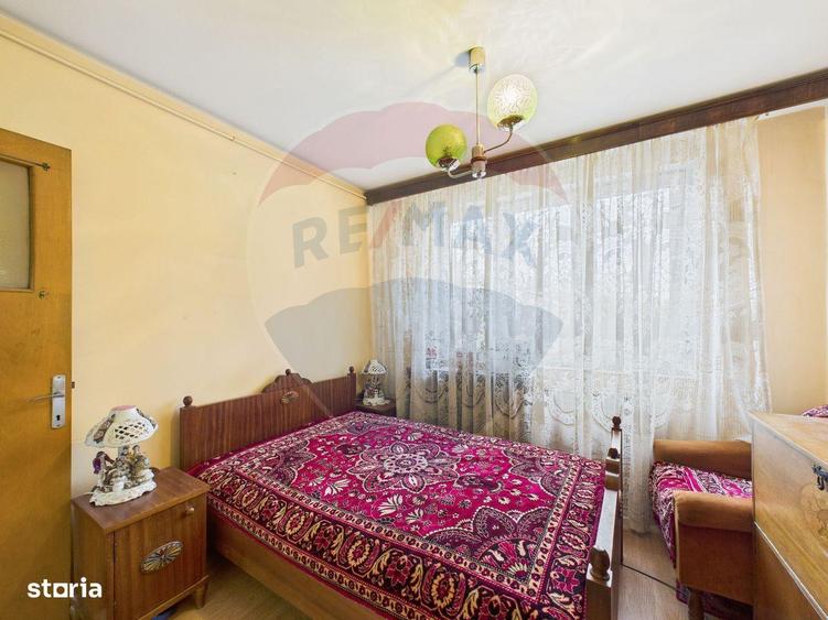 Apartament cu 3 camere semidecomandat, mobilat în Dristor
