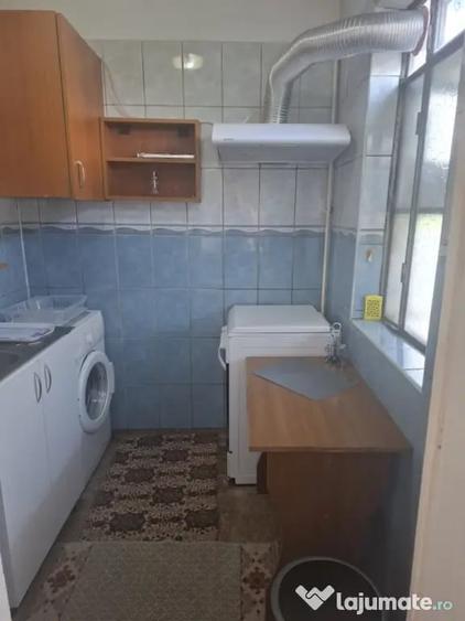 Apartament cu 2 camere semidecomandat în Valea Rosie